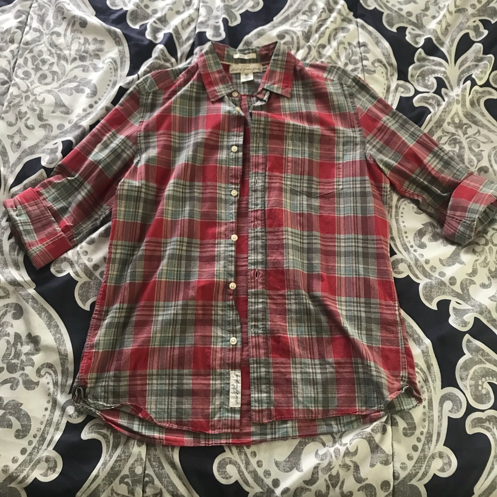 Casual button up shirt